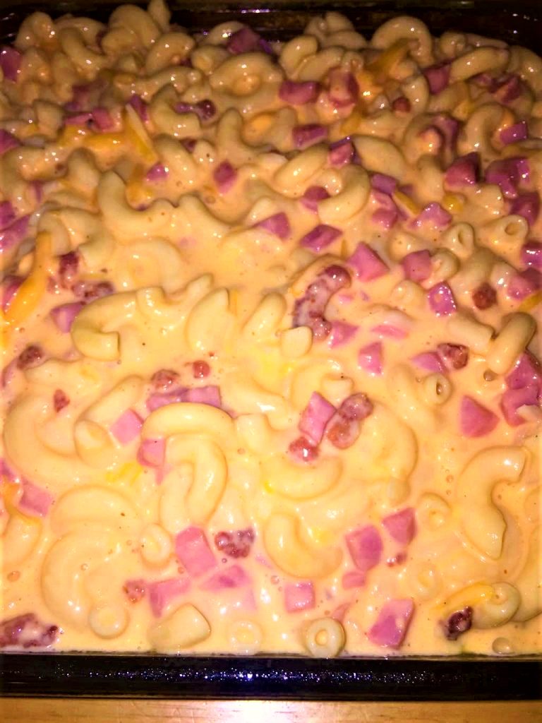 Big Mike's Mega Macaroni and Cheese